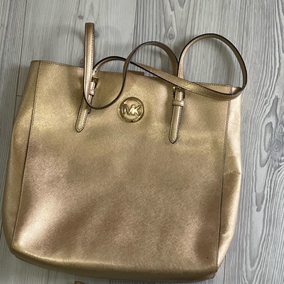 Michael Kors Handbag - Picture 3 of 9